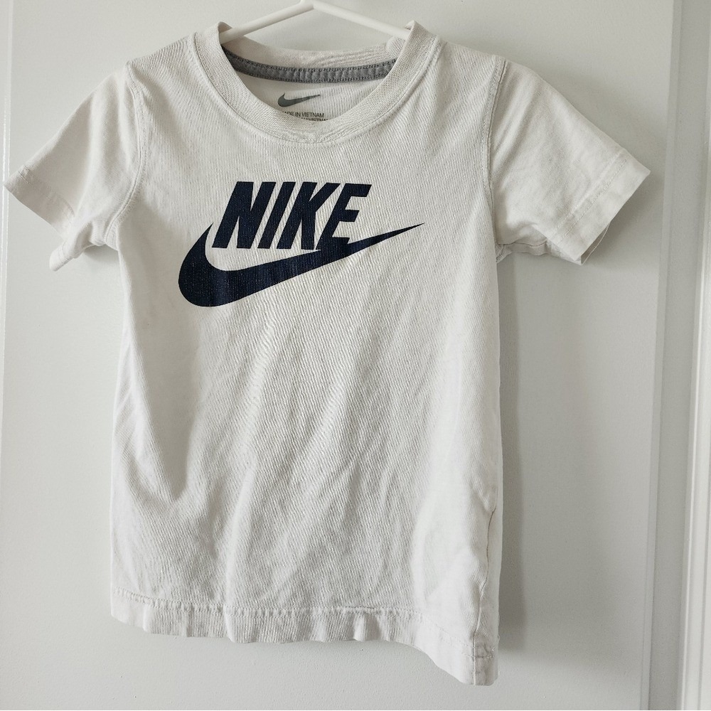 Kids Nike T Shirt 4T White Navy Blue Swoosh Logo‎ Short Sleeve Tee Playclothes